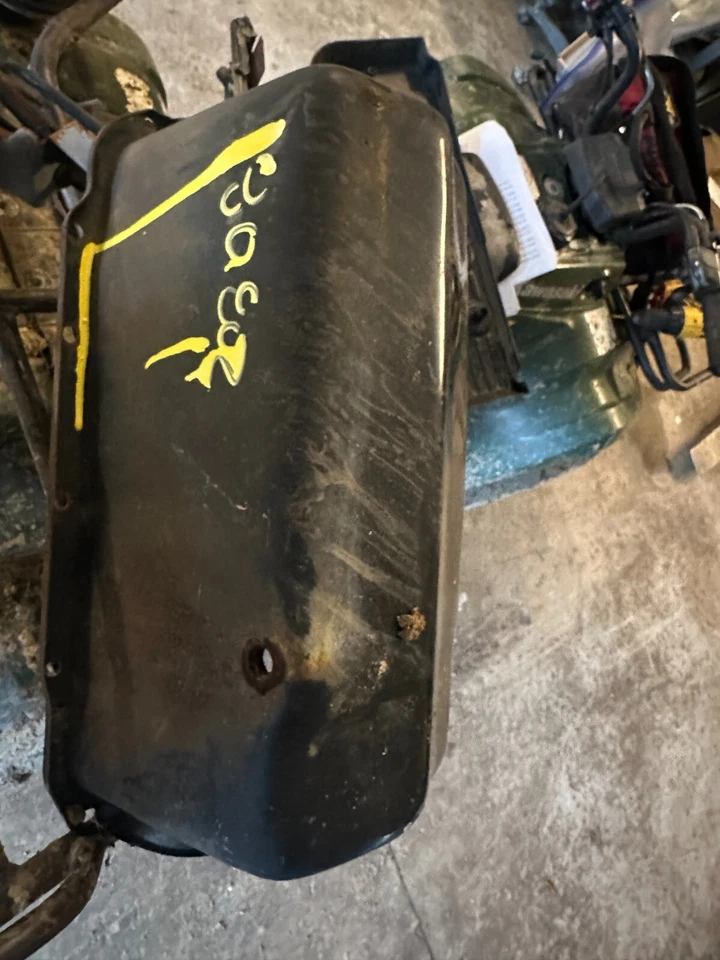 83-95 LASER DAYTONA ARIES LEBARON NEW YORKER OMNI 2.5 OEM ENGINE OIL PAN - Image 1 of 3