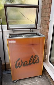 Classic Vintage Wall’s Ice Cream Freezer - AHT GTX 10G Glass top freezer - Picture 1 of 6