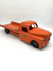 Vintage Structo Toys Pressed Steel Tow Truck - Picture 1 of 9