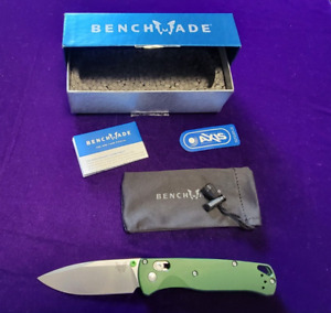 Benchmade Bugout 535-2002 Blade HQ Exclusive - CPM-20CV Satin Blade - Aim Front