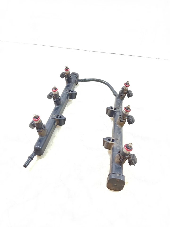 Trilho injetor de combustível Jeep JK Wrangler OEM estoque 3.6L 04593923AA 2012-2017 070362 - Imagem 1 de 4