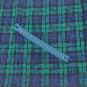 Vintage Tartan Fabric Check Remnant Green Blue Plaid 70 x 140cm & Free Zip! - Picture 1 of 6
