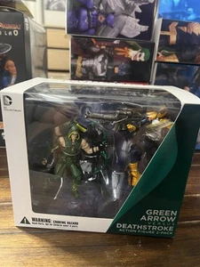 DC Collectibles Injustice Gods Among Us Green Arrow vs Deathstroke 3.75" 2-Pack - Picture 1 of 6