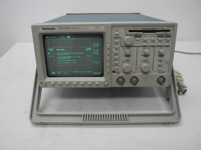 Osciliscopio digital en tiempo real de dos canales TEKTRONIX TDS 340A 100 MHZ 500 MS/s Foto 1 de 4