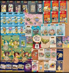 BN Disney Park Pins 2022 UChoose LE Character Gift Boxes Titanic - Picture 1 of 56