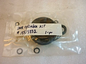 Door Cylinder Kit, pn 15515832 - Foto 1 di 5