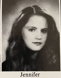 JENNIFER JASON LEIGH Senior High School Yearbook UNMARKED!! Penelope Ann Miller - Picture 1 of 8