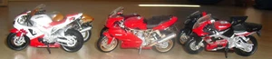 6 x Maisto Motorrad Modelle (2x Yamaha 2x Suzuki 1x Kawasaki 1x Ducati) - Top - Bild 1 von 8