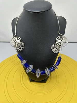 Hermoso collar gargantilla moderno único de plata esterlina lapislázuli 81 g 23 pulgadas Foto 1 de 4