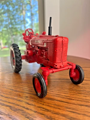 Farmall/McCormick Super M-TA Tractor Special Edition NIB 1/16 Scale by Ertl - Image 1 of 4