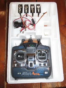 FUNKFERNBEDIENUNG T2M PILOT-4FM PRO + 4 SERVOS MODELLBAU RC - Bild 1 von 6