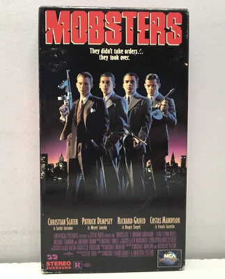 Mobsters VHS 1992 Video Tape Movie Richard Grieco Christian Slater VTG Gangsters Foto 1 de 4
