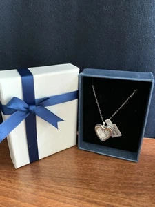 Sterling Silver Women's Jewelry Heart Photo Locket With 18" Necklace ๐ - Picture 1 of 8