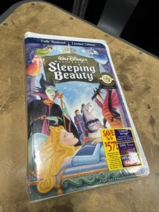 Walt Disney’s - Dornröschen (VHS, 1997, Limited Edition) Brandneu Versiegelt - Bild 1 von 11