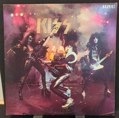  KISS ALIVE 1975 MIXED LABELS ALBUM SIDE 3 HAS SOME MINOR SCUFFING Cover VG  - Image 1 of 4