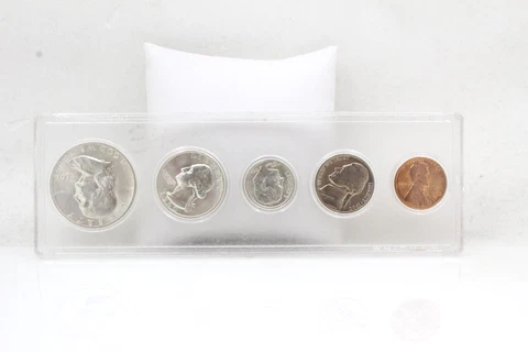 1960-D US Mint Set 5 Coin Set 90% Silver in Whitman Holder Case - Franklin Half Cover
