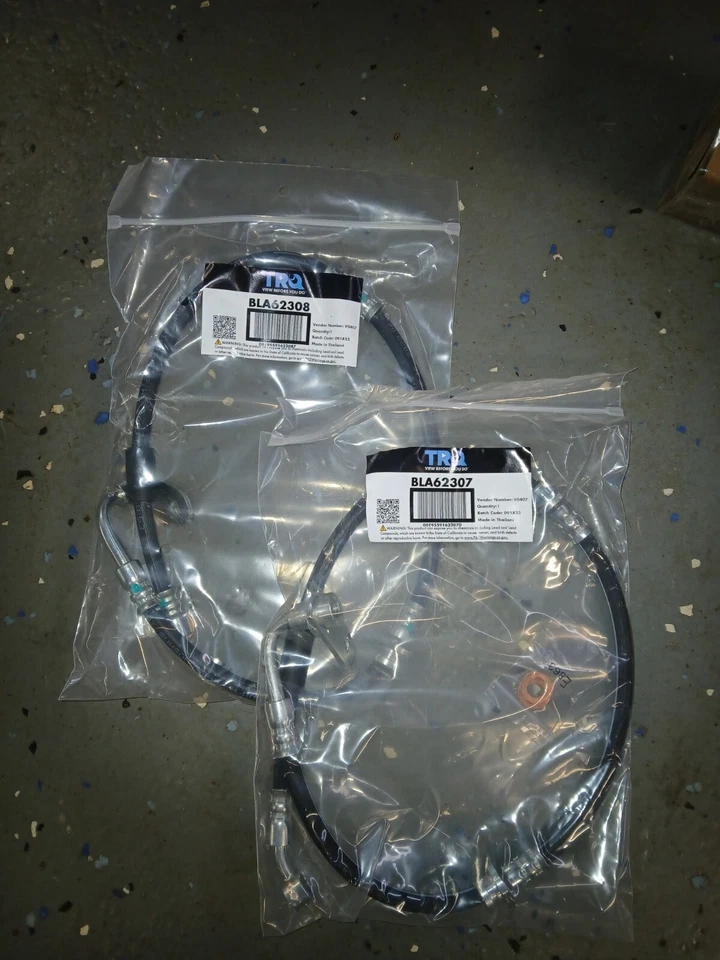 Manguera hidráulica de freno para Chevrolet Tracker 99-06 Suzuki delantera izquierda y derecha Foto 1 de 1