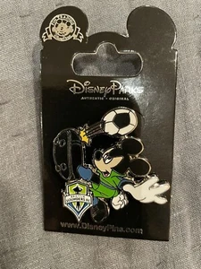 Disney Mickey Soccer Player MLS Seattle Sounders FC Football Team Pin RETIRED - Picture 1 of 2