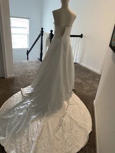 Rena Koh Size 4/6 Wedding Dress White Beaded Strapless - Picture 1 of 10