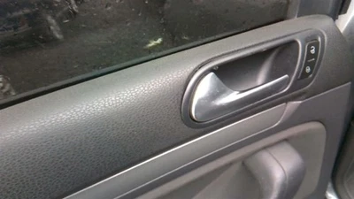 JETTA     2007 Door Handle Interior 31241195 Foto 1 de 4