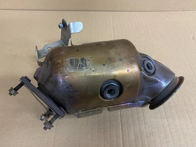 VOLVO XC40 1.5 PHEV CAT CATALYST CONVERTER  31670288    2018 2019 - 2025   C3259 - Image 1 of 4