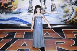 FIGURA PADME LEGACY EVOLUTIONS MADRE DE HÉROES 3,75 PULGADAS STAR WARS REF D4212 - Imagen 1 de 2