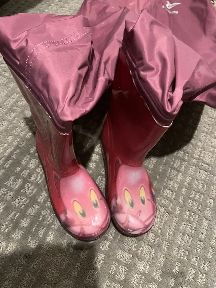 8Fans size 12/13 Girls Pink Kids Chest Waders with Boots New - Image 1 of 4