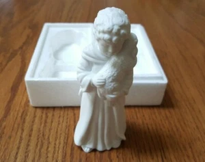 Estatuilla de cerámica de niño pastor de colección Belén Avon 1983 usada en muy buena condición Navidad - Imagen 1 de 5