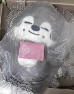 Peluche Stray Kids WolfChan SKZOO mercancía oficial reunión de fans skz pasaporte de 5 en punto - Imagen 1 de 6