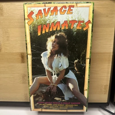 VHS Savage Inmates aka Sex Fever on an Island of 1000 Delights Erotica VERY RARE - Immagine 1 di 4
