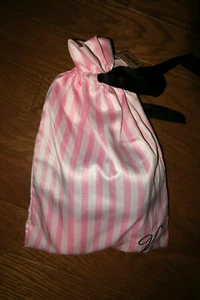 L 9-10 NWT VICTORIA'S SECRET SLIPPERS LOGO COLOR SEXY CHRISTMAS SATIN BAG new - Picture 1 of 3
