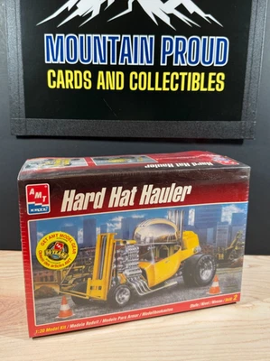 AMT/ERTL - HARD HAT HAULER - 1:20 SCALE MODEL KIT #8248 - VINTAGE FACTORY SEALED - Image 1 of 4