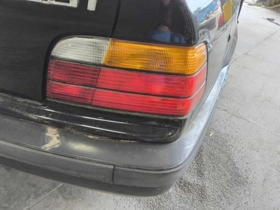 Luz trasera derecha pasajero cupé para BMW 318i 658643 92-99 Foto 1 de 4