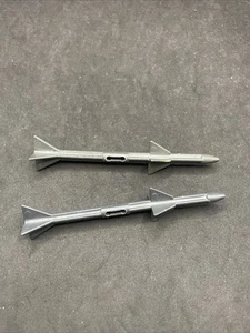 Juego de 2 misiles largos originales Hasbro GI Joe Skystriker 1983 vintage parte - 2C - Imagen 1 de 3