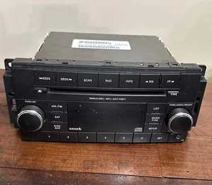 2010-2012 Jeep Dodge Chrysler Radio P05091164AA OEM w/ Aux & CD Untested - Bild 1 von 5