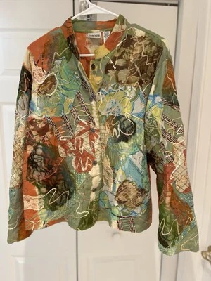 Chaqueta floral con apliques de algodón y malla de gasa Chico’s con botones talla 3-XL Foto 1 de 4