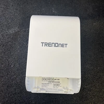 TRENDnet 10dBi Wireless N300 Outdoor PoE Access Point TEW-740APBO V3.0/A - Image 1 of 4