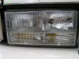 93-96 Cadillac Fleetwood Right RH Passenger Side Headlight Head Light Lamp - Picture 1 of 8