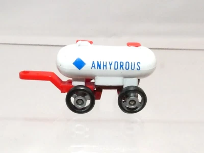 MICRO MACHINES FARM ANHYDROUS OIL TANKER TRAILER TRACTOR GALOOB 1989 Vintage - Image 1 of 4