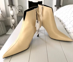 Zara Leather V-Shaped Zipped Ankle Boots Vanilla UK4 BNWT RRP £69.99 LAST PAIR - Picture 1 of 12
