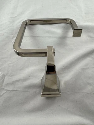 Anillo de toalla Delta Dryden Collection acabado níquel pulido 75146-PN Foto 1 de 3