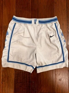 North Carolina UNC Tar Heels Nike Vintage Authentic Retro 90s Shorts - Men's 36 - Picture 1 of 6