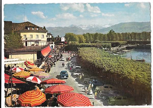 Raperswill Quai, Riverside con buen grupo de autos de mediados de siglo, inc Fiat 500 - Imagen 1 de 2