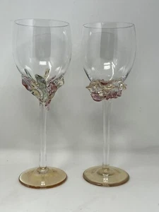 2 bicchieri da vino artistici Ion Tamaian Romania firmati soffiati a mano rosa verde pesca 10-3/8" - Foto 1 di 16