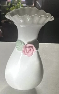Mini Bud Vase Porcelain 3D Flowers Easter Spring Flowers Elegant Home Decor - Picture 1 of 18