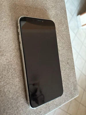 Apple iPhone 11 - 128GB - Bianco - Immagine 1 di 2