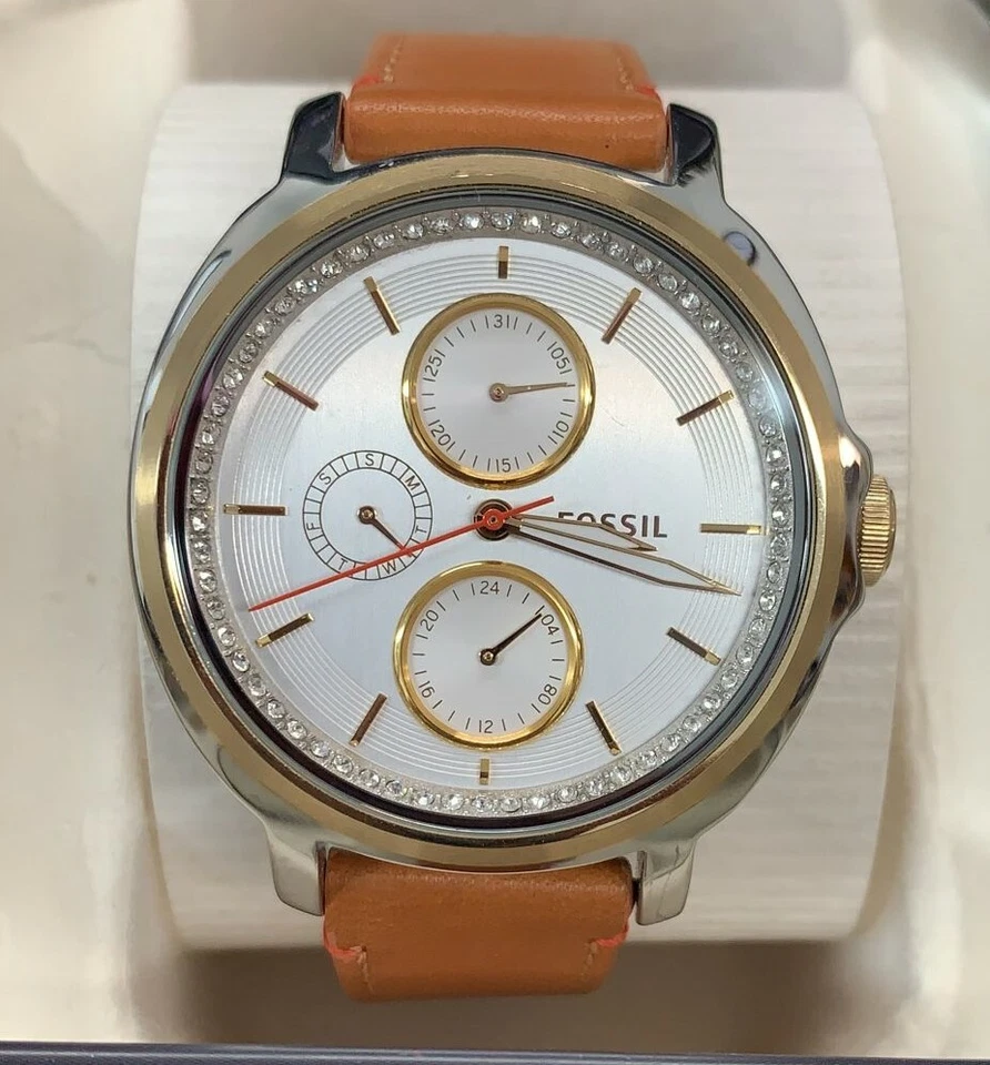 Reloj para mujer Fossil ES3523 Chelsey esfera plateada correa de cuero marrón Foto 1 de 1