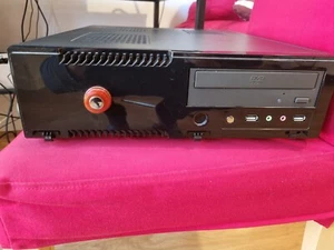 PC ASRock SFF Intel USB 3.0 500W SSD 128GB + HDD 250GB 4GB RAM Win 10 ITA - Foto 1 di 22