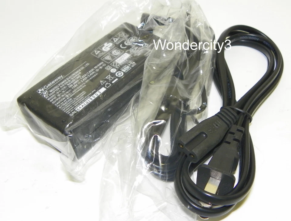 Adaptadores de CA originales Bestec NA6501WD Gateway 19V 3.42A 65W 5.5mm / 2.5mm Foto 1 de 3