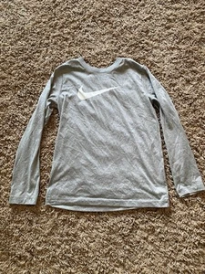 Boys Nike Dri-FIT Long Sleeve Tee Grey Size Medium - Picture 1 of 4